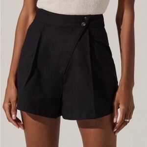ASTR the label asymmetrical women’s shorts